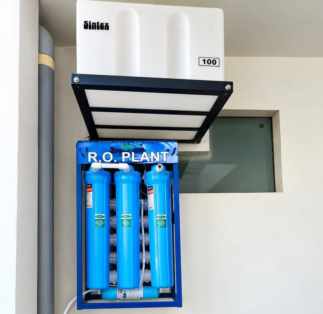 POLLSTAR 50 LPH RO PLANT WITH 100 L STORAGE TANK